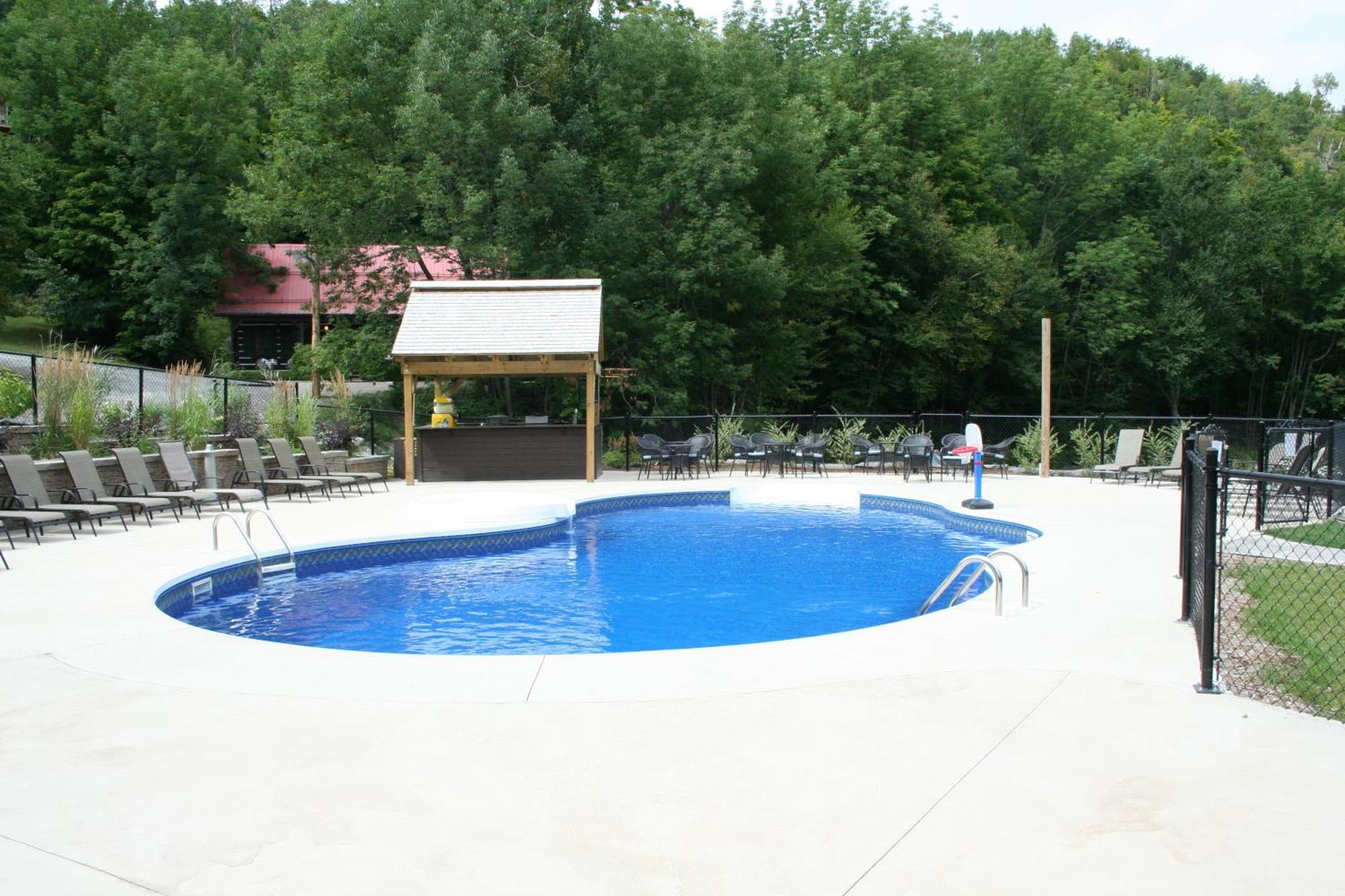 Auberge Du Lac Morency Saint Hippolyte エクステリア 写真