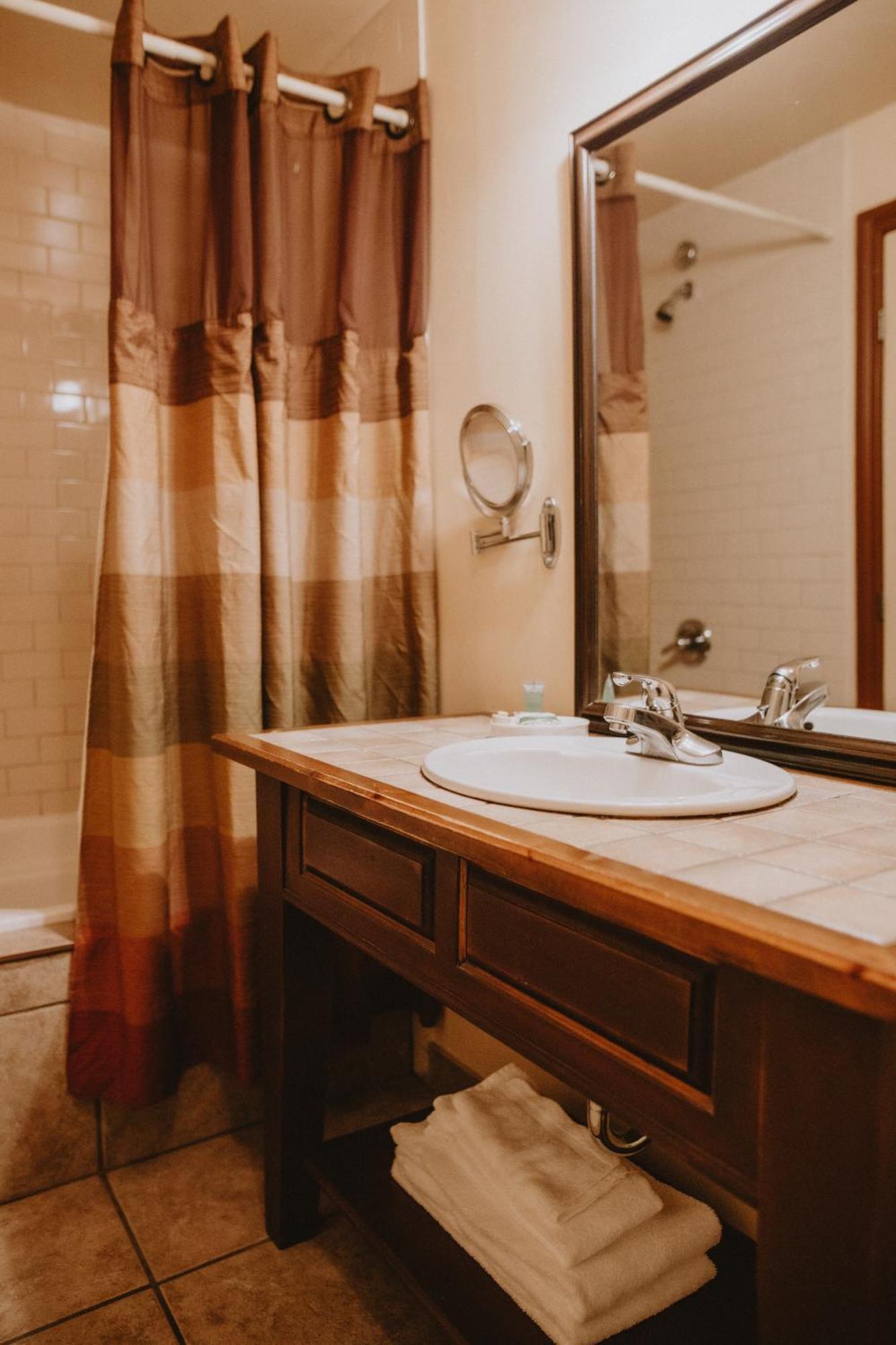 Auberge Du Lac Morency Saint Hippolyte エクステリア 写真