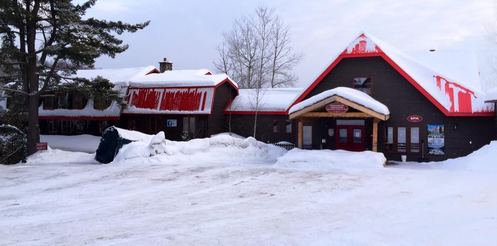 Auberge Du Lac Morency Saint Hippolyte エクステリア 写真