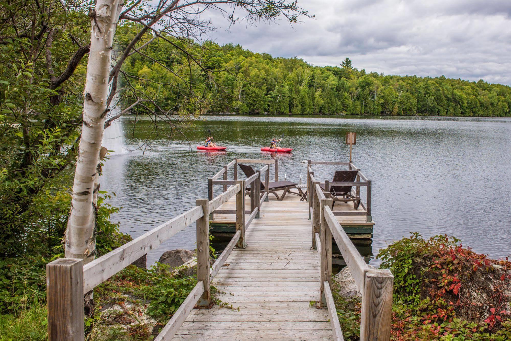 Auberge Du Lac Morency Saint Hippolyte エクステリア 写真